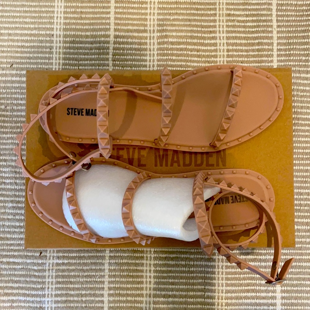 Steve Madden Travel-J sandal in Blush